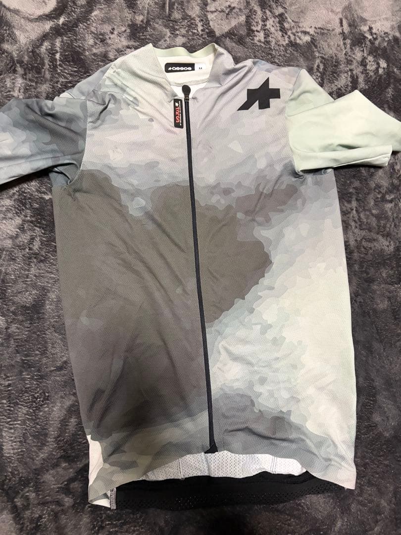 ASSOS 迷彩柄 サイクルジャージ 2023限定モデル サイクルウェア値下げ⭕️