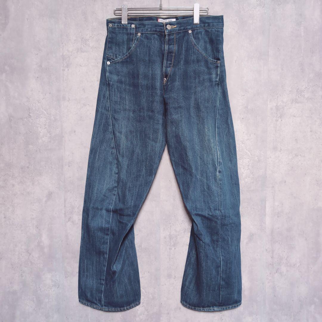 Levi's ENGINEERED JEANS LOOSE　W31　シンチバック
