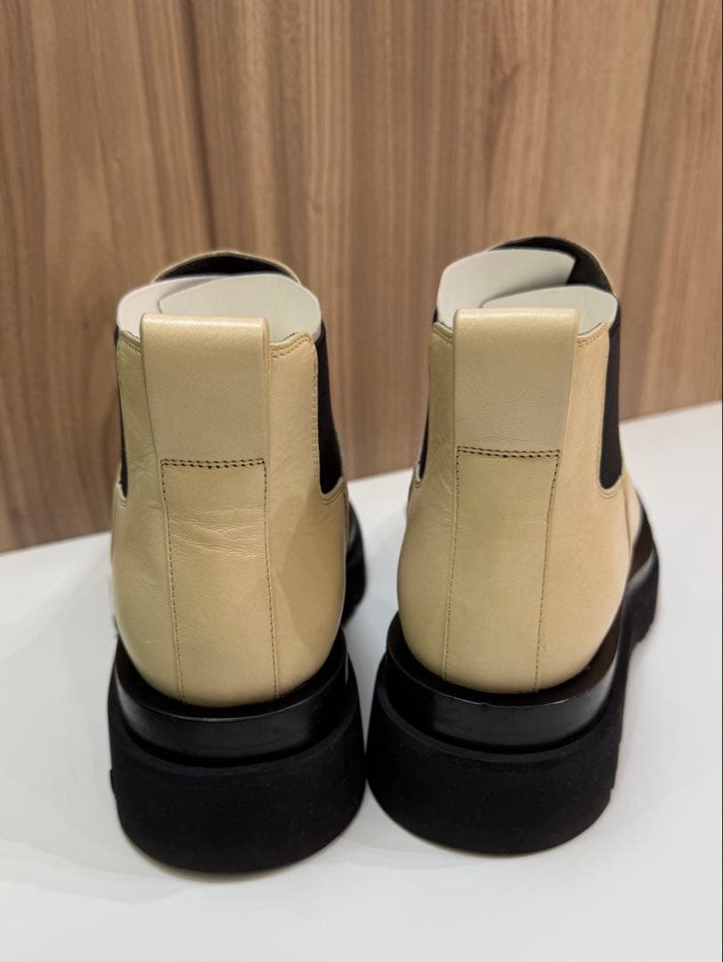 BOTTEGA VENETAサイドゴアブーツ ボッテガ ホワイト38(24cm)