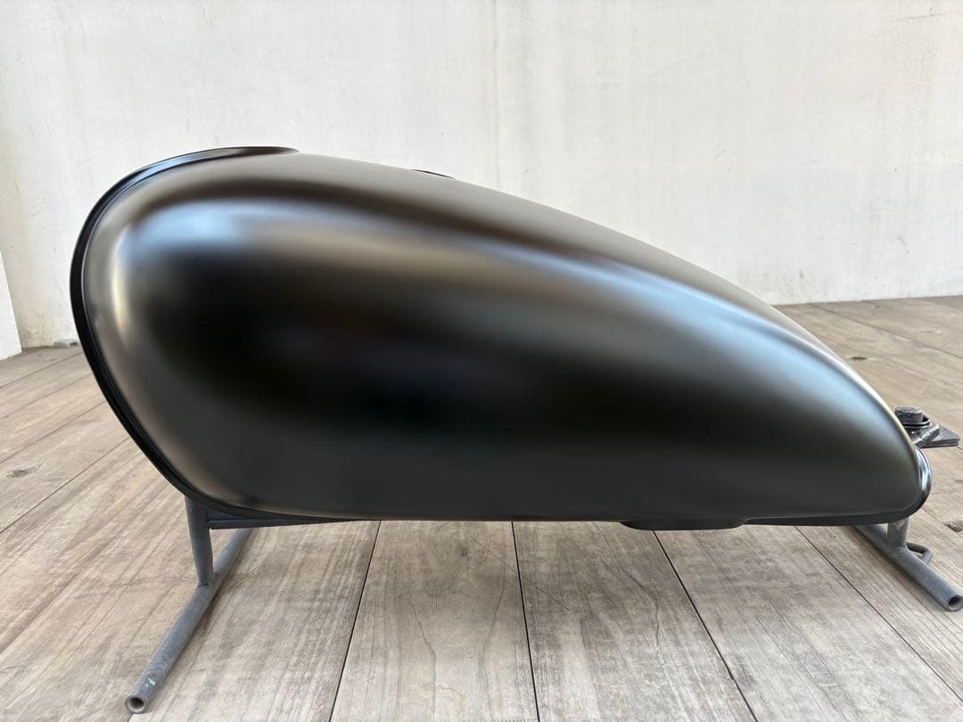 【本日限定値引き】SR400 タンク（マットブラック）　自家塗装