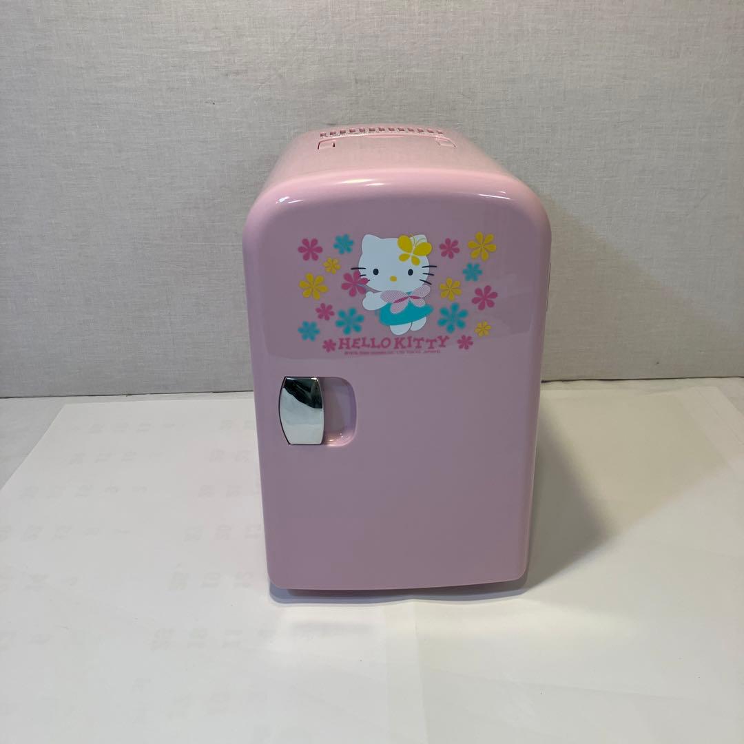 ハローキティ　2電源式コンパクト保冷保温ボックス