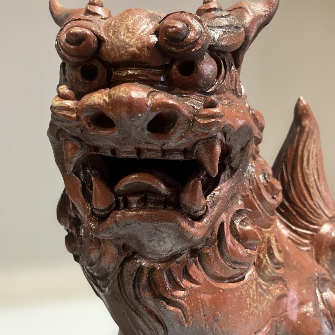 茶色のシーサー像 陶器製