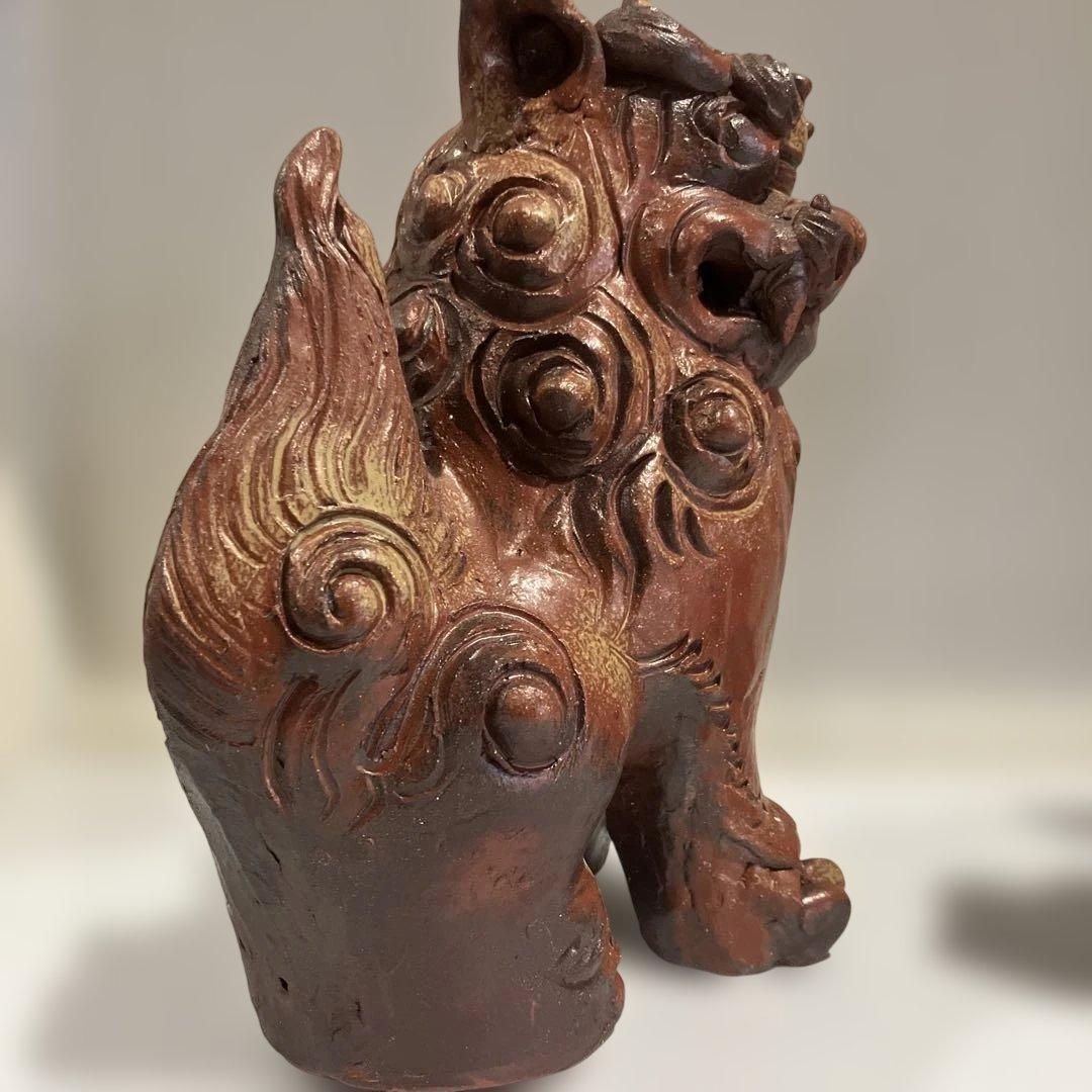 茶色のシーサー像 陶器製
