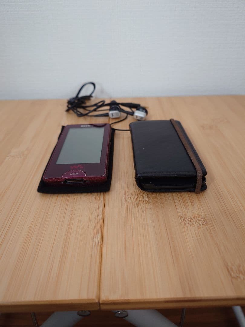 SONY　WALKMAN　NW-X1050 RED