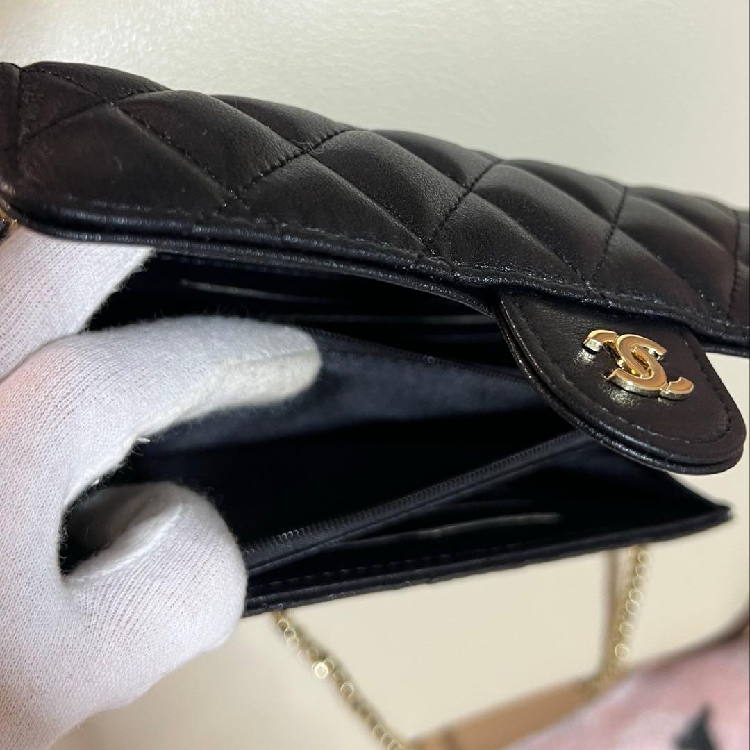 m*。様 チェーンウォレット　長財布　ノベルティ