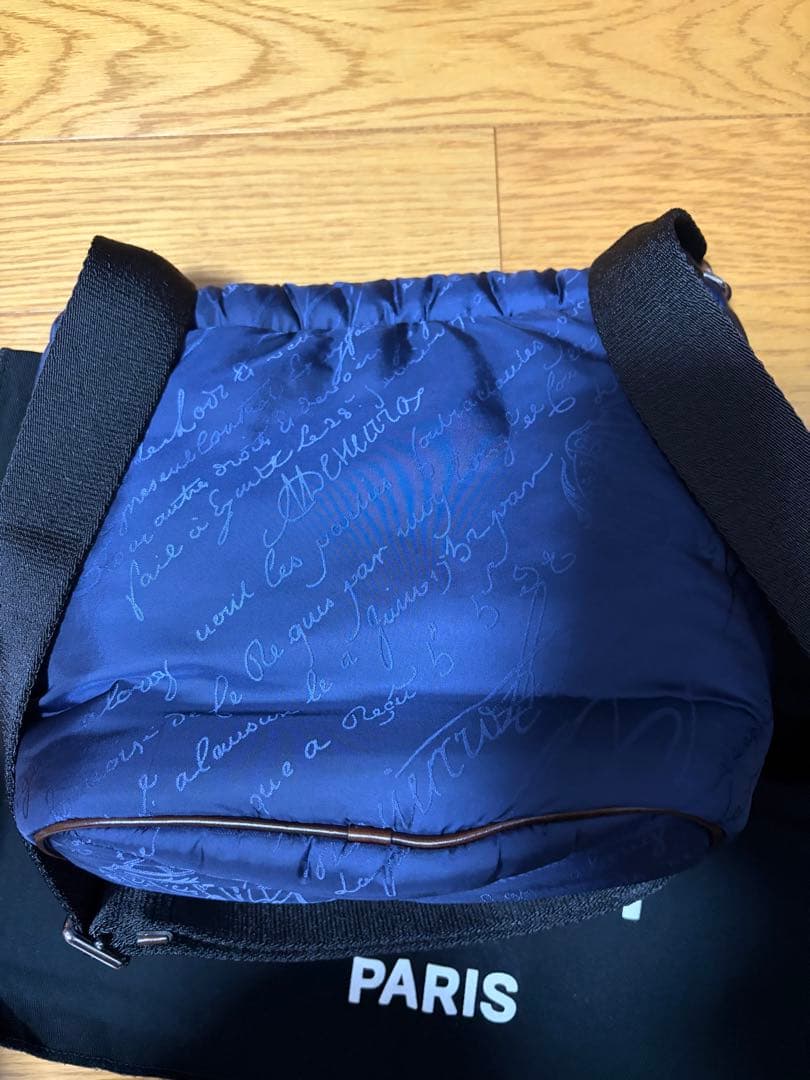 最終価格BERLUTI ベルルッティ　ナイロン　スクリットカリグラフィバッグ