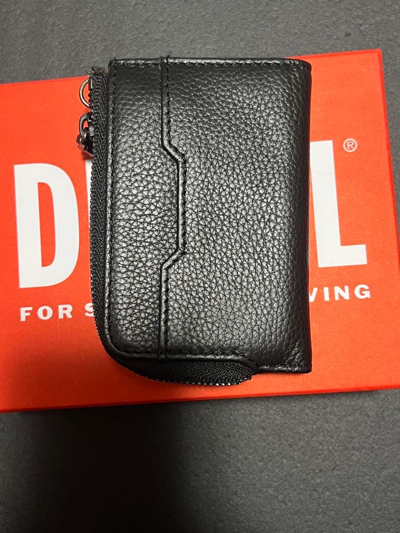 DIESEL レザー ブラック キーケース ディーゼル Lジップキー箱付き