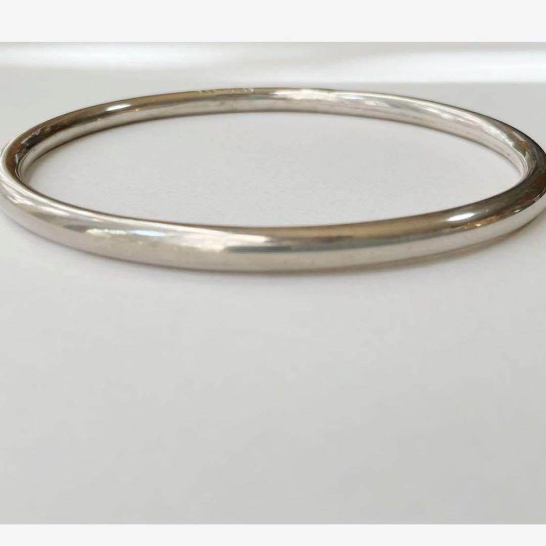 シンプルなシルバーバングル　925刻印あり　レディース・メンズ両用