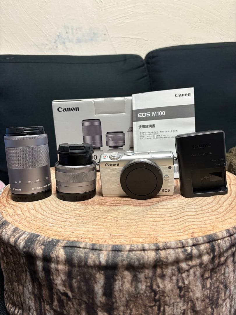 Canon EOS M100 ミラーレス一眼 2本レンズ付き