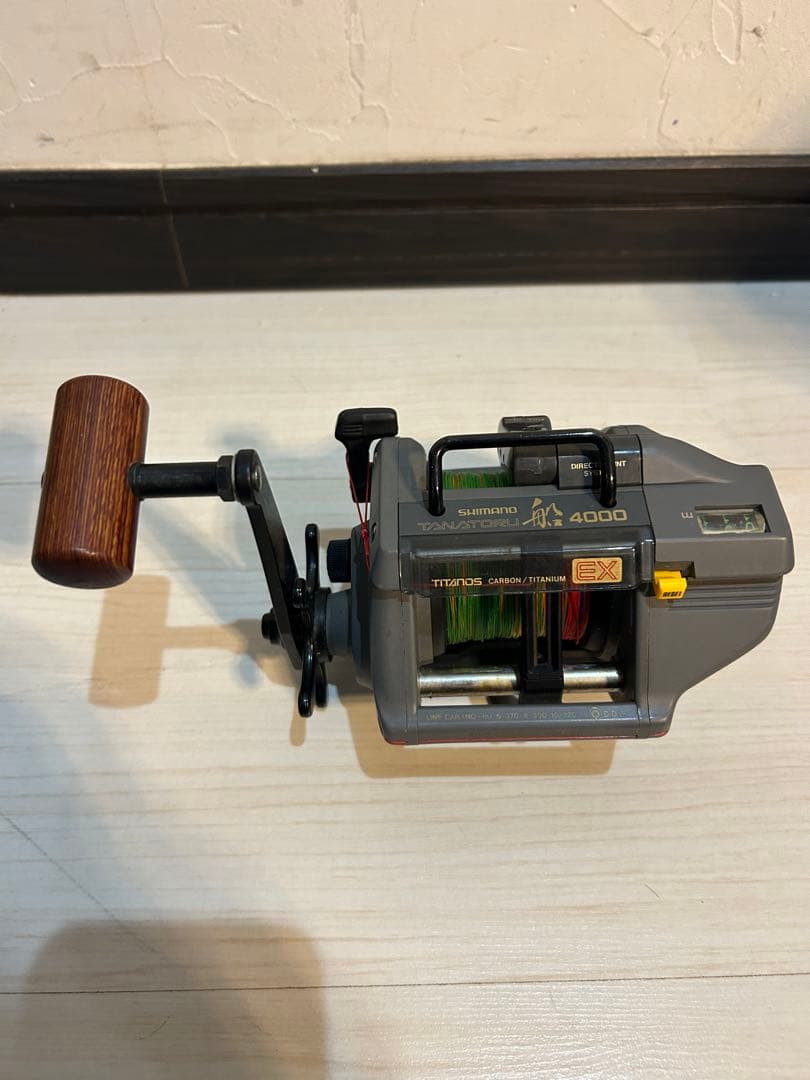 【美品】シマノ TITANOS 船 4000 EX