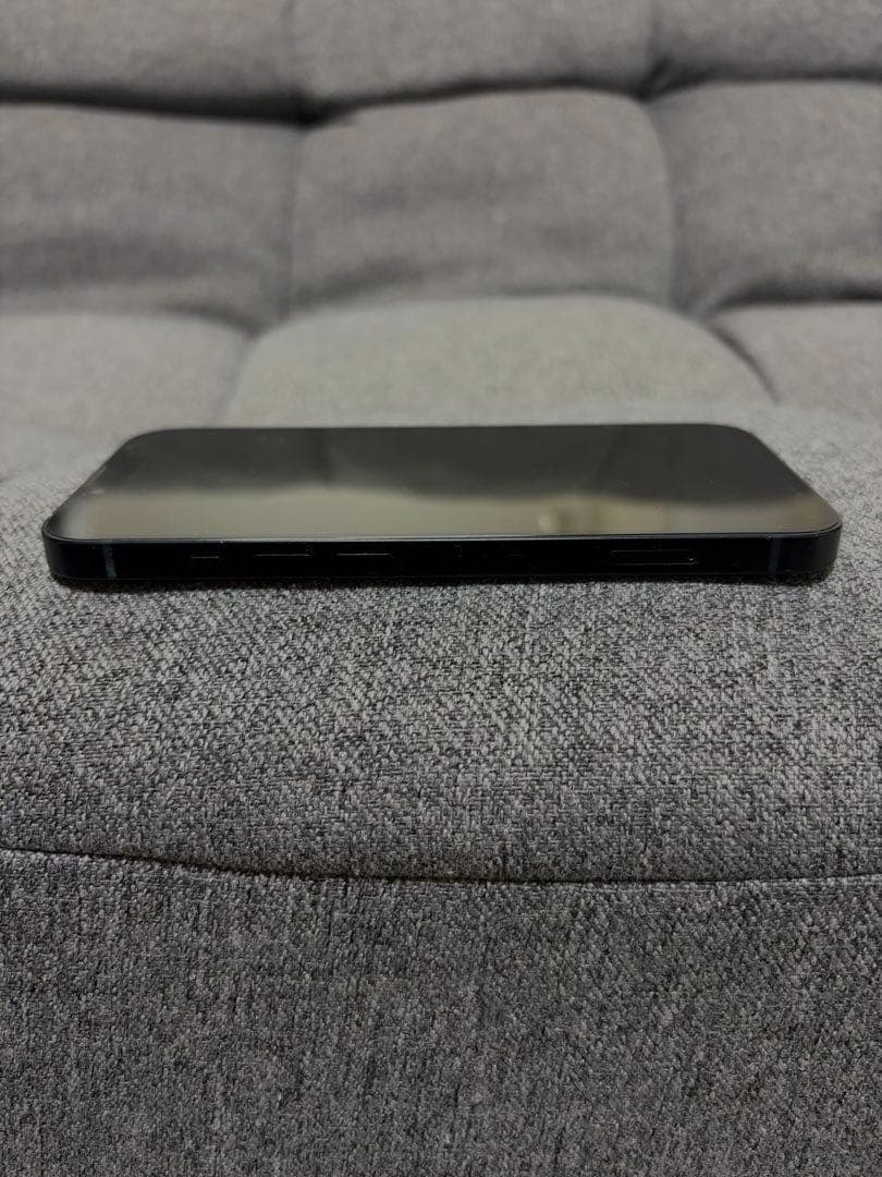 中古美品 iPhone13 128GB ミッドナイト