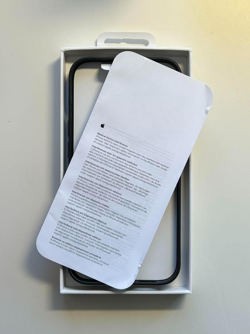 【新品】純正 iPhone 14 レザーケース・ミッドナイト①