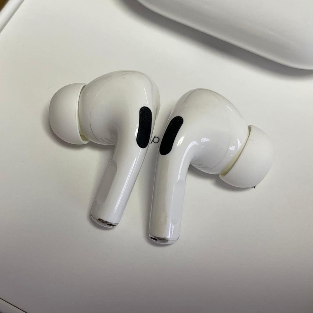 【ジャンク】Apple AirPods Pro 2台セット (MWP22J/A)