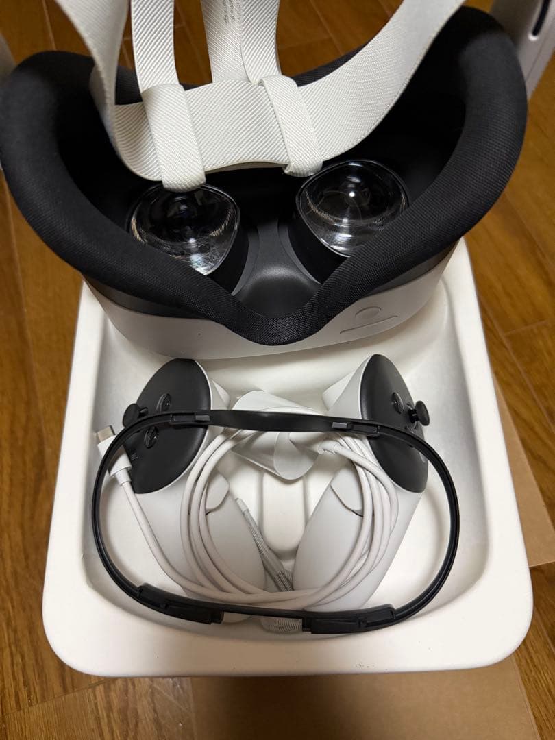 【未使用に近い】 Quest 3 VRヘッドセット