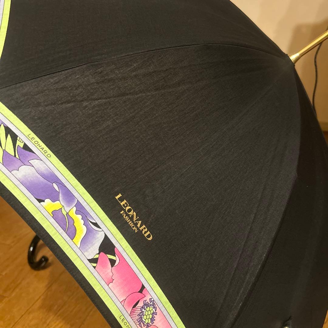 REONARD レオナール　花柄　文字ロゴいり　晴雨兼用長傘　かさ