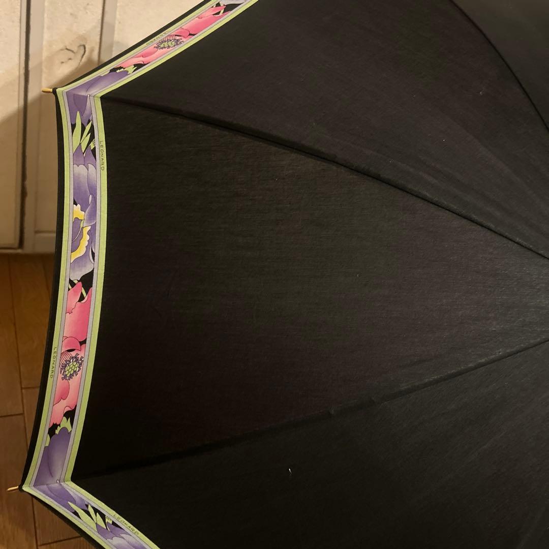 REONARD レオナール　花柄　文字ロゴいり　晴雨兼用長傘　かさ