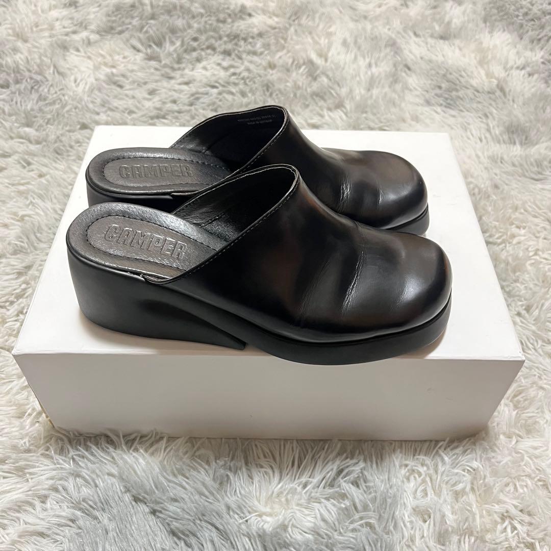 【美品】CAMPER KAAH / カー ミュールパンプス〈定価24,200円〉