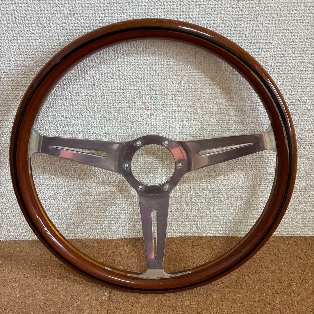 ナルディクラシック　36.5センチ　ホーン二つ付き