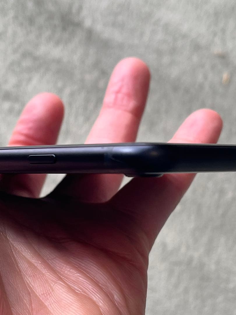 美品 iPhone SE （第3世代）64G SIMロック解除済