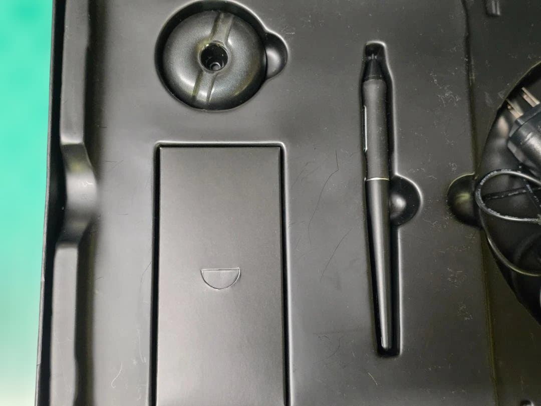 HUION 液晶ペンタブレット KAMVAS 16 GS1561