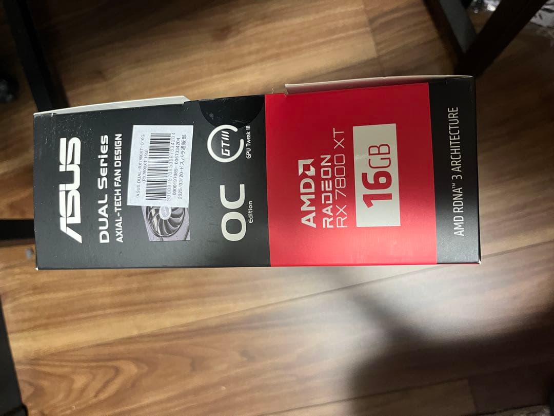 グラフィックボード・グラボ・ビデオカード ASUS Radeon RX 7800 XT OC 16GB