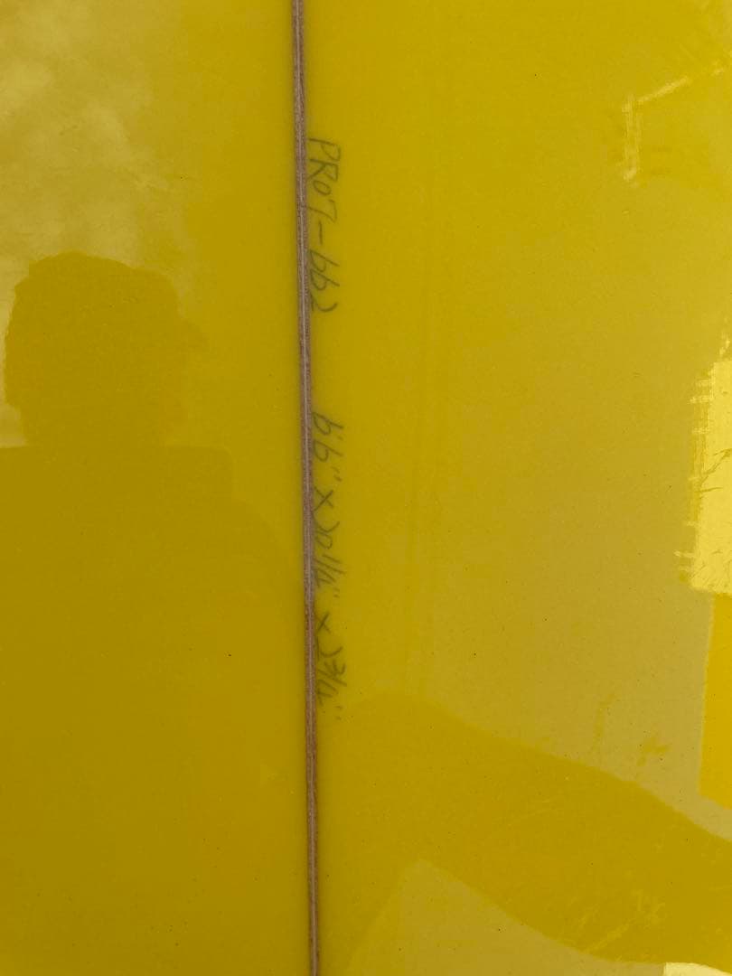 イエロー サーフボード 亀のロゴ 3フィン