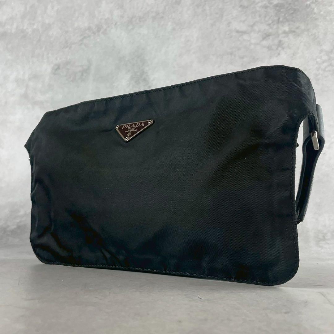 美品✨PRADA ボディーバッグ ショルダー ウエスト ナイロン 三角ロゴ 黒