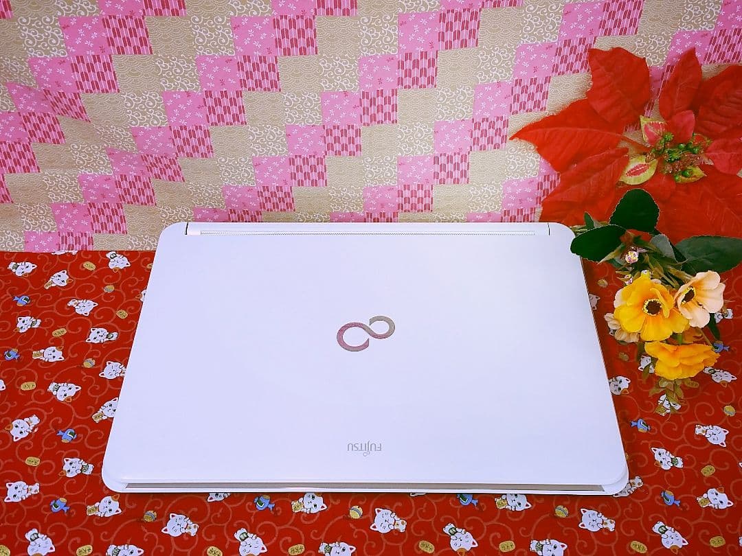 極上品！2世代Corei5！カメラ搭載！富士通！ブルーレイ!Win10！動画編集