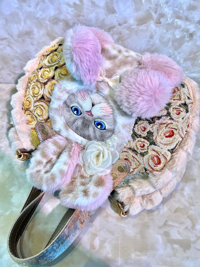 あ*き様 コヤンイサムチョン　ぽってり本革持ち手のバッグ　　　　ベージュファー