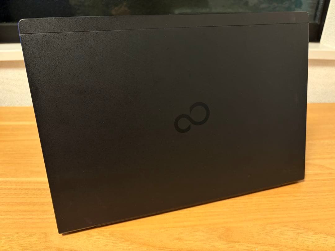 Windowsノート本体 LIFEBOOK U i5-7300U/8GB/256GB SSD