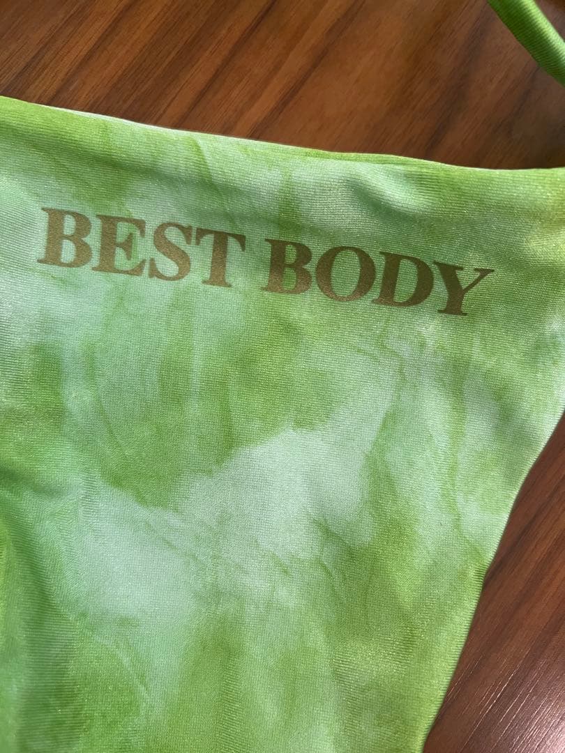 ベストボディジャパン公式水着 ライトグリーンタイダイ柄 2025モデルMサイズ