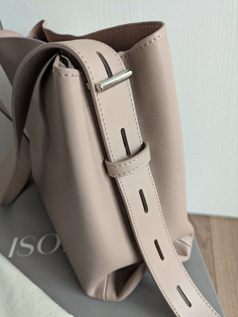 【保証期間内】ISOLE イソレTIMELESS ペブル