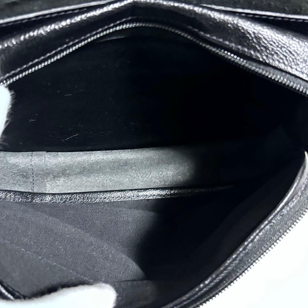 極美品 イルビゾンテ ボディバッグ レザー 黒