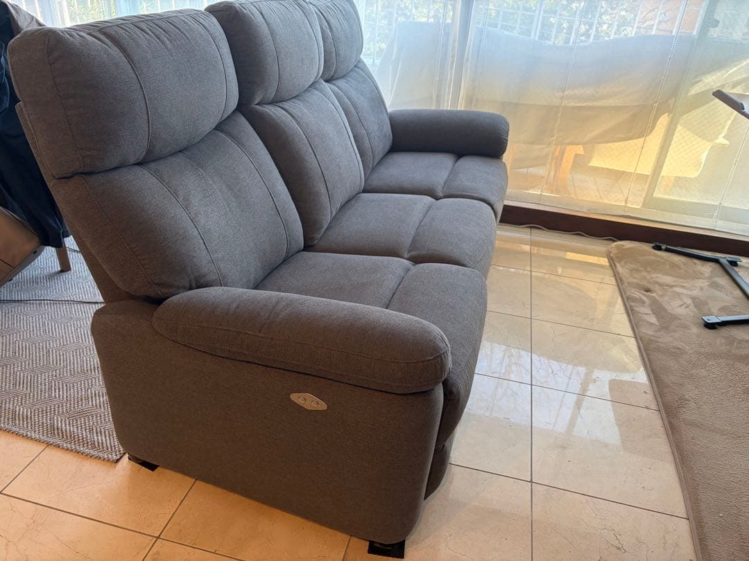 【設置費込み・たのメル便】ニトリ　電動リクライニングソファ　グラッゼ2