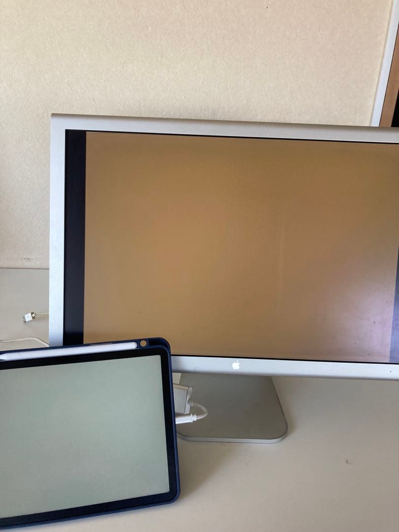 apple cinemaディスプレイ 20インチ