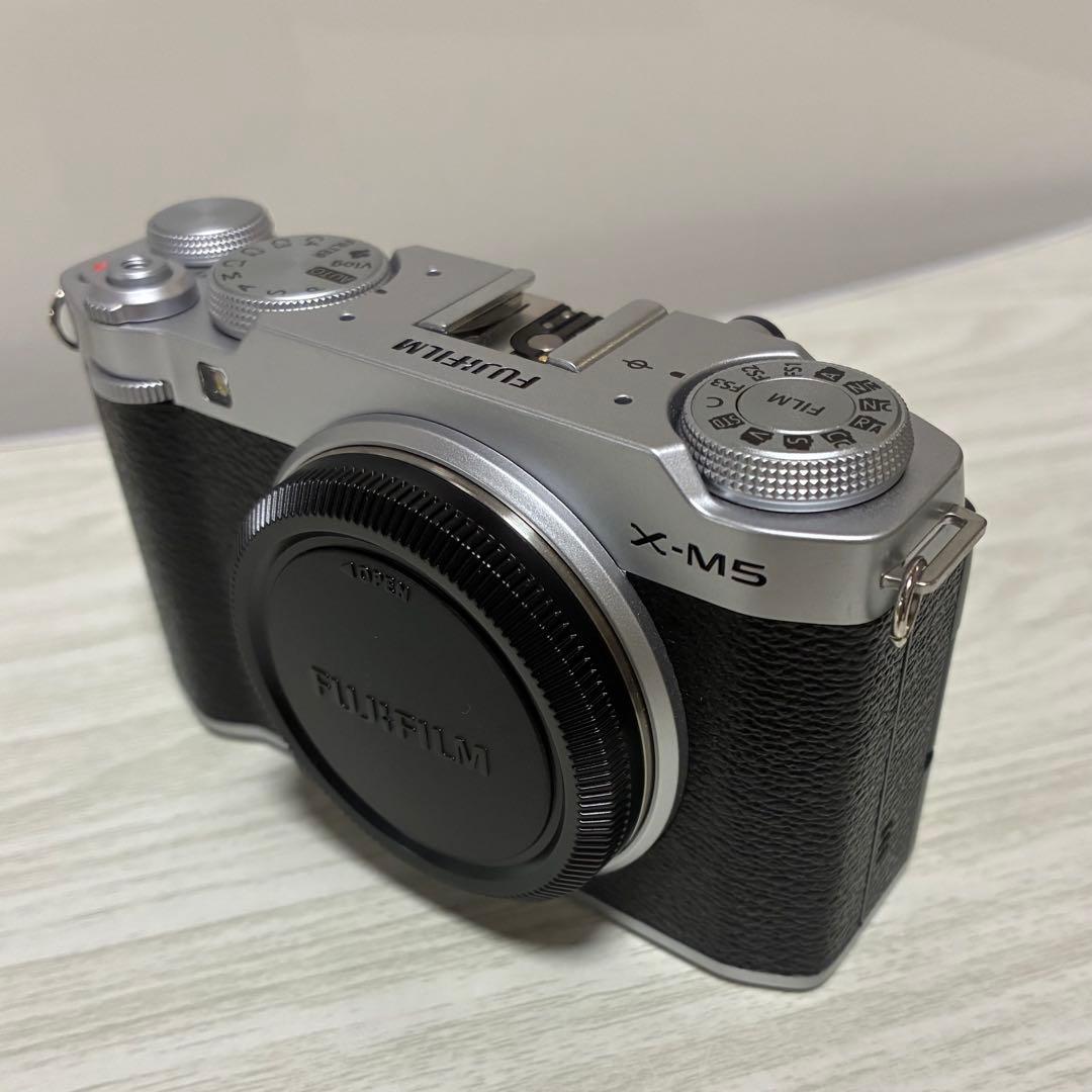 【お値下げ不可】FUJIFILM X-M5 本体のみ