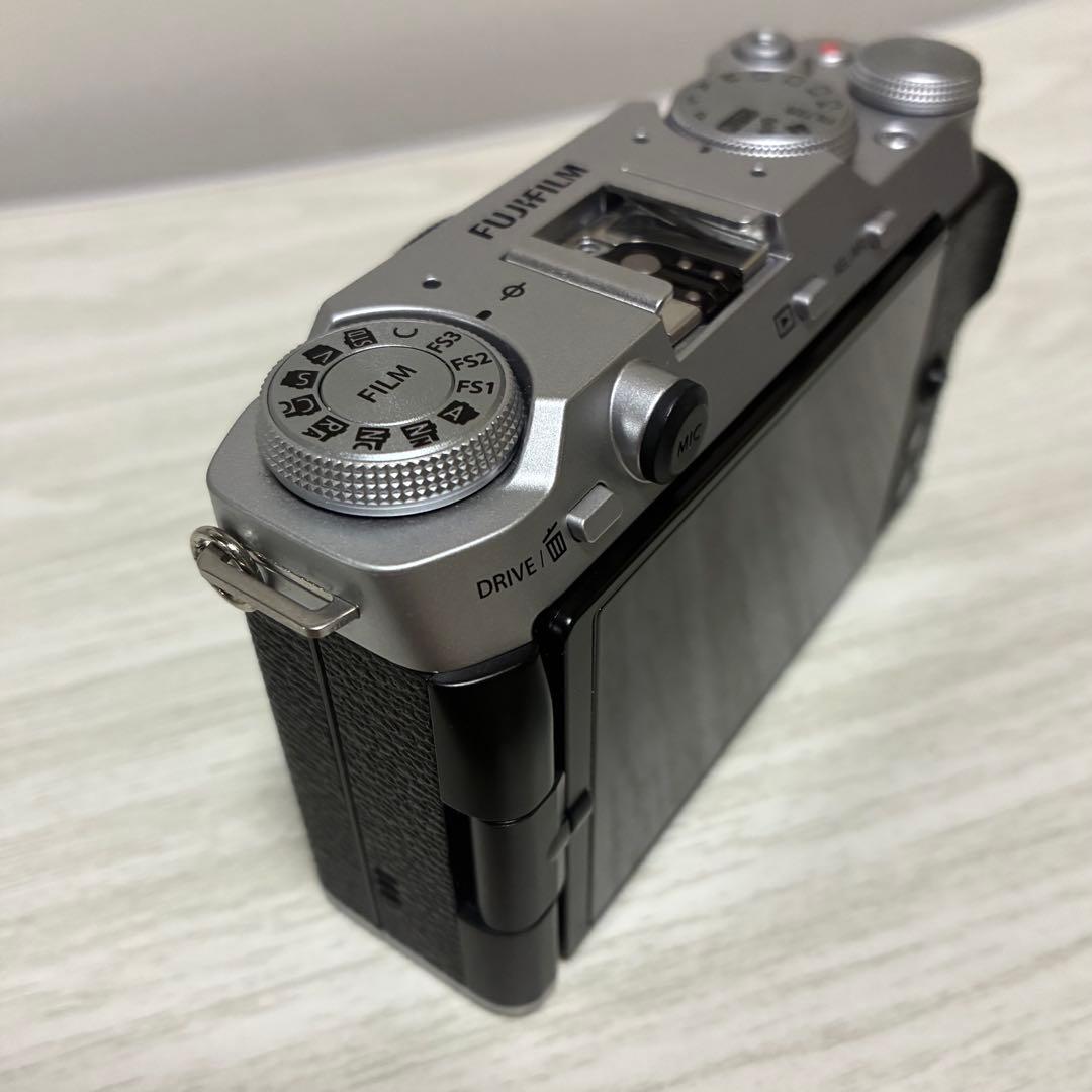 【お値下げ不可】FUJIFILM X-M5 本体のみ
