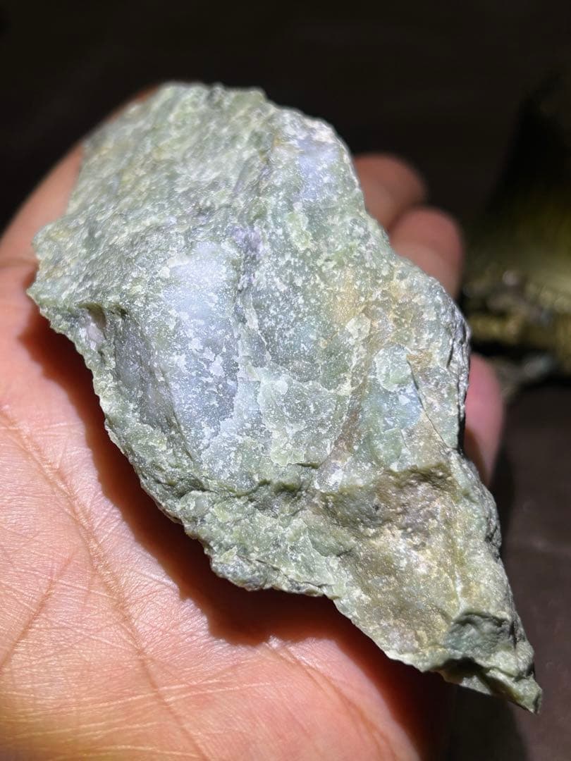 ☆別格高級品質！帝王秘宝①！美緑！若桜翡翠　ジェダイト　原石