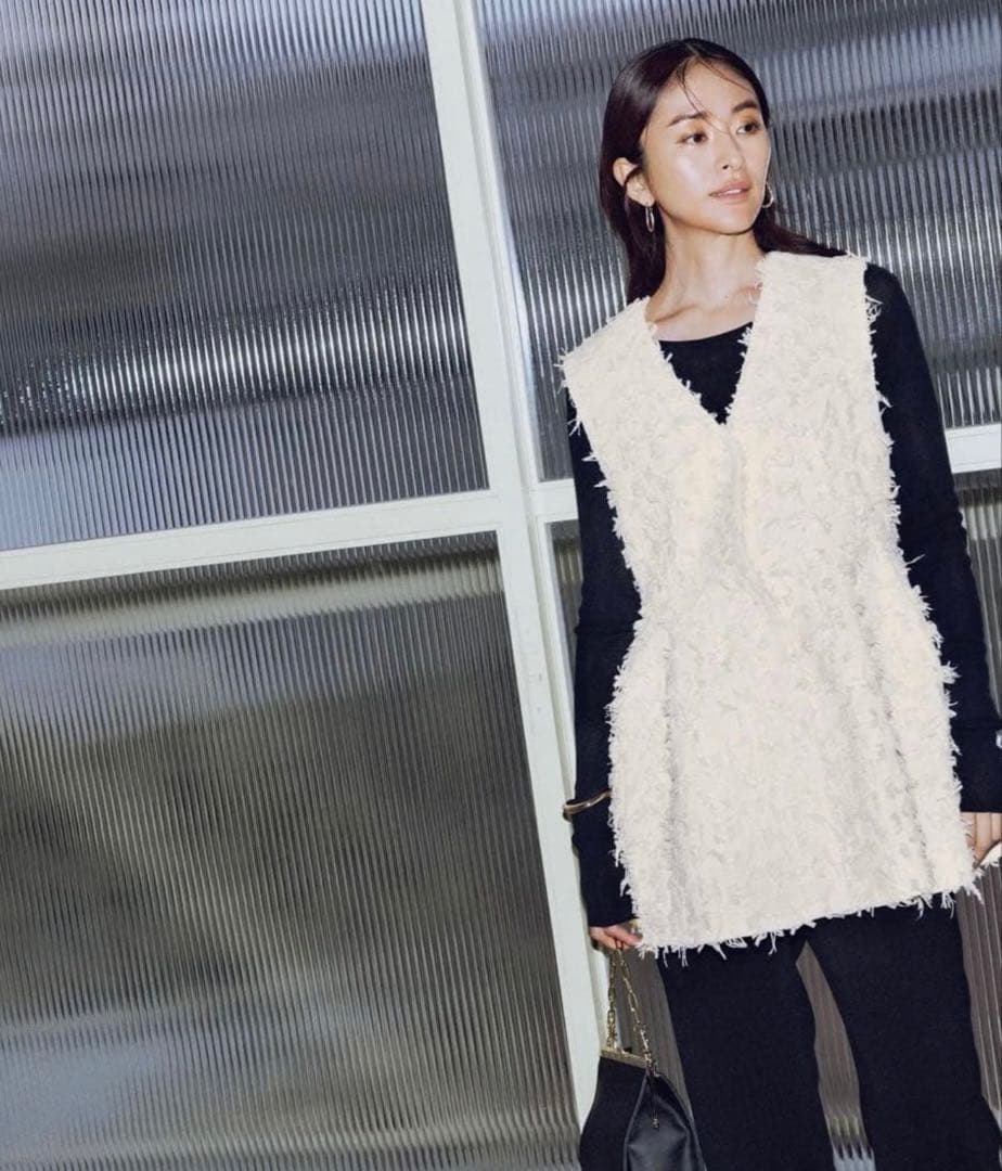 カデュネ リボンヤーン ペプラムジレ 38