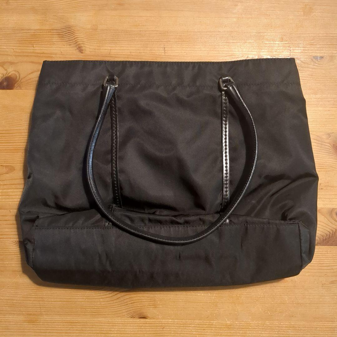 PRADA ブラック ハンドバッグ