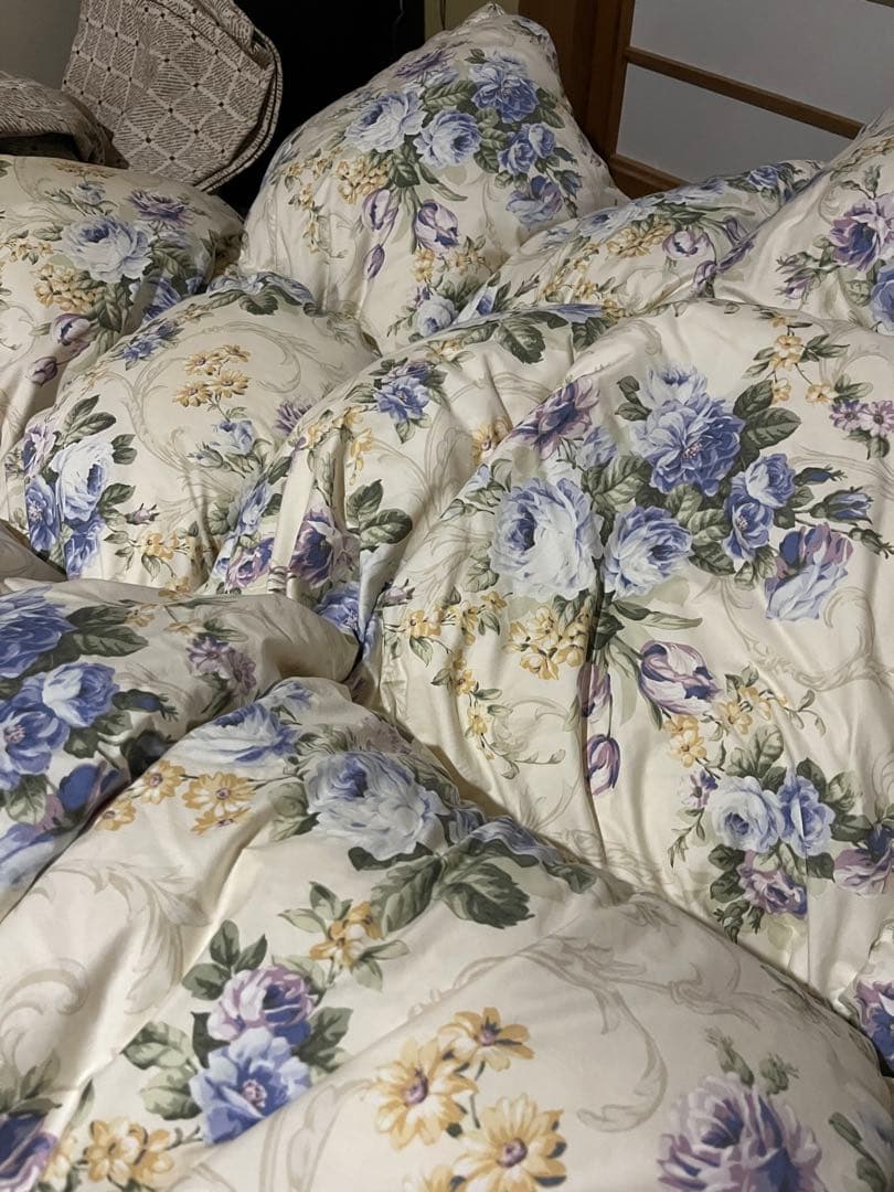 シミあり大阪西川 羽毛花柄 掛け布団 シングル　ダウン92%