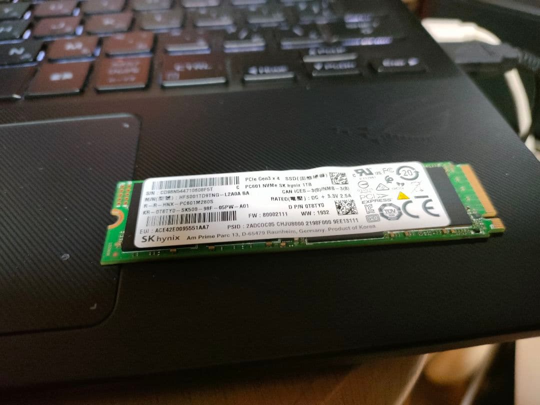 送料無料 SK hynix NVMe 2280 SSD 1TB その２