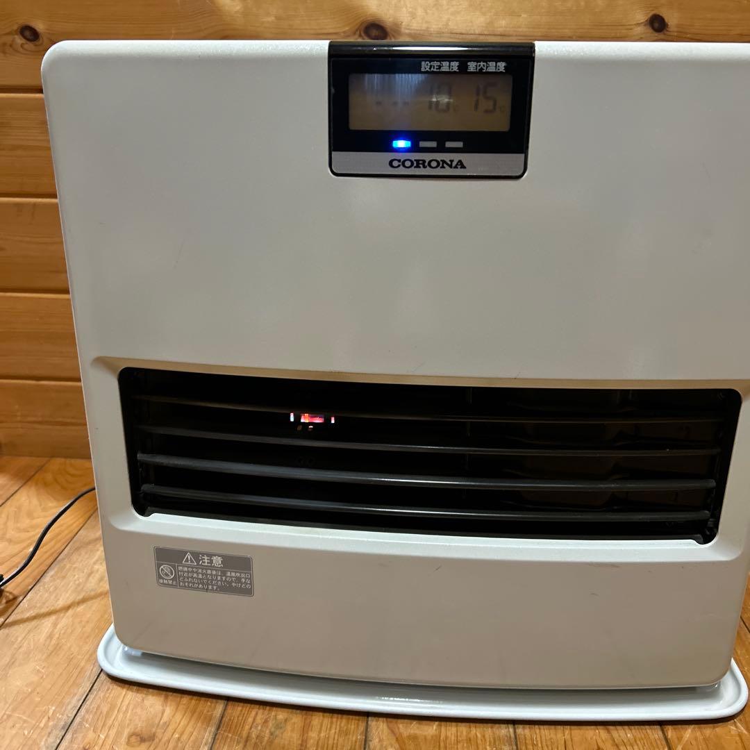 ￼￼￼シャッター式コロナ石油ファンヒータ －FH-EX4611BY 2011年製