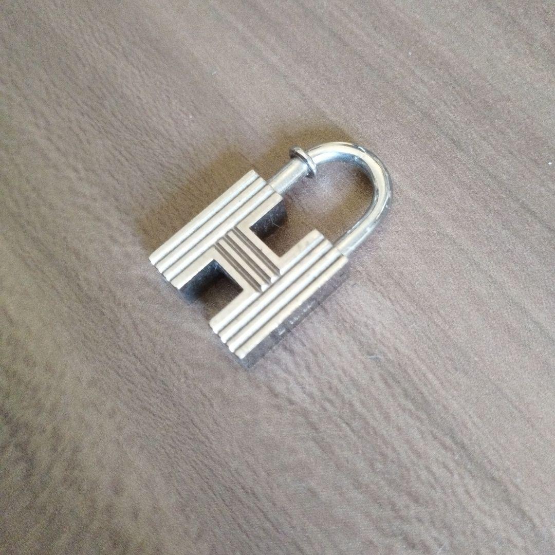 HERMES Key H型 キーリング ネックレス BURBERRY Chrom