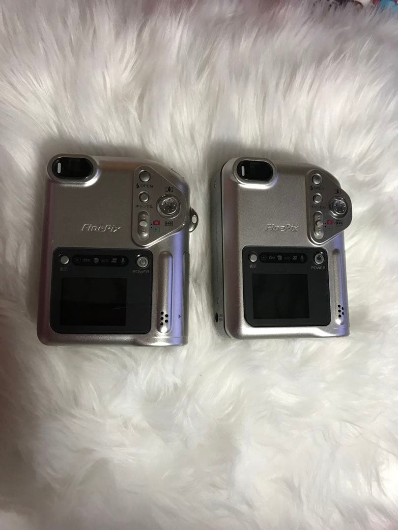 Fujifilm finepix F601 コンパクトデジタルカメラ 2台セット