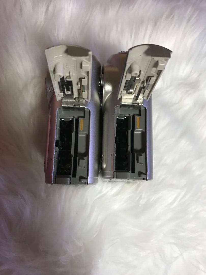 Fujifilm finepix F601 コンパクトデジタルカメラ 2台セット