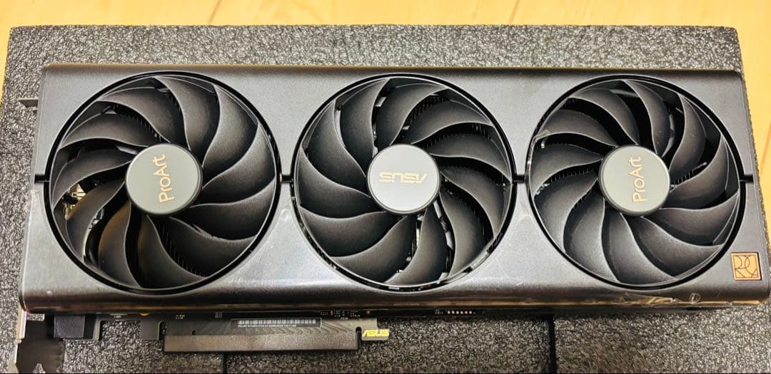 【極美品・保証書付】ASUS RTX 4070 ProArt OC 12GB