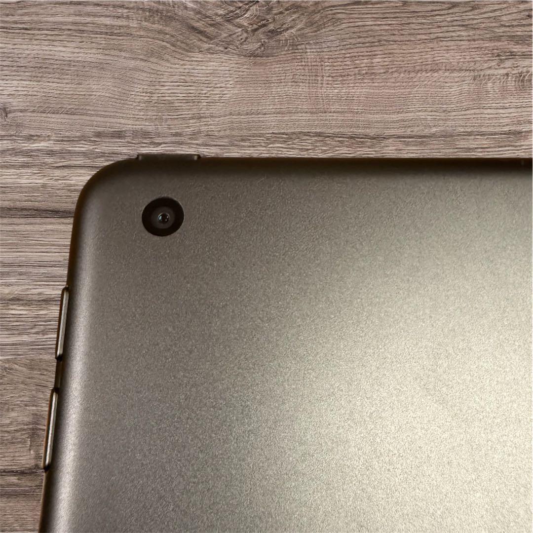 【美品】iPad 第9世代 64GB Wi-Fiモデル スペースグレイ初期化済
