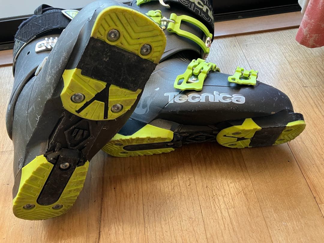 Tecnica Cochise 100 スキー ブーツ