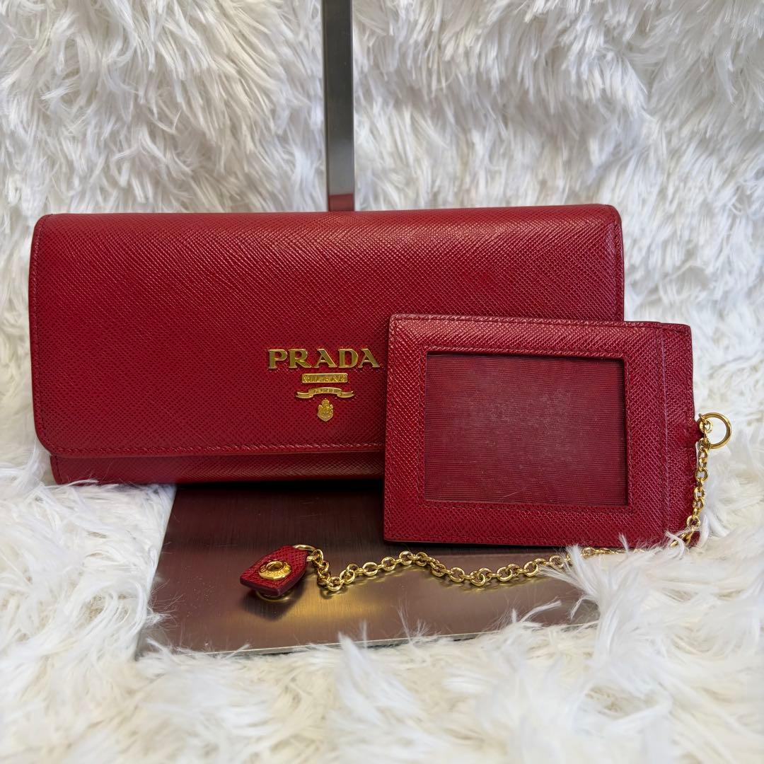 ✨極美品✨PRADA サフィアーノ　長財布　カードケース　レッド　メタルロゴ